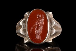 LATE HELLENISTIC DEMETER INTAGLIO IN SILVER RING