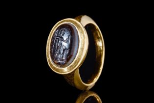 ROMAN JUPITER INTAGLIO IN A HEAVY GOLD RING