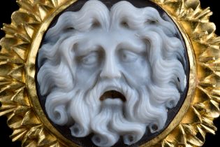 NEOCLASSICAL GOLD PENDANT WITH OCEANUS CAMEO