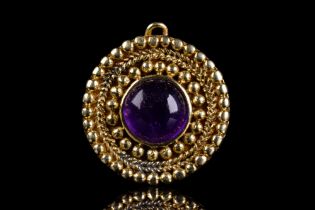 GREEK HELLENISTIC GOLD PENDANT WITH AMETHYST STONE