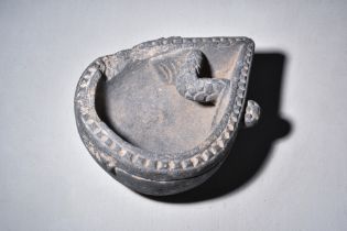 GANDHARAN SCHIST OIL LAMP