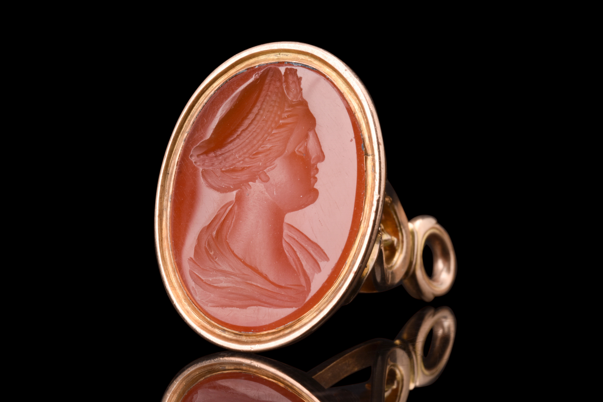 NEOCLASSICAL GOLD SEAL WITH CARNELIAN INTAGLIO OF ROMAN EMPRESS