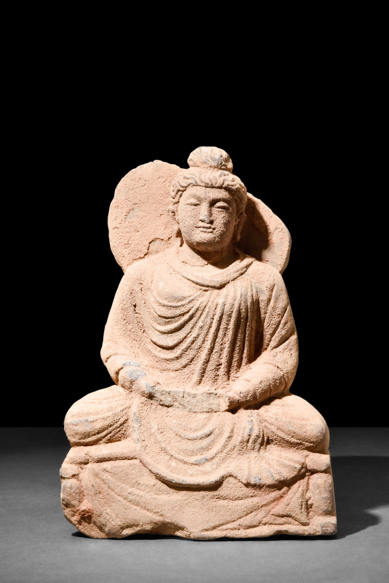 GANDHARAN SCHIST SEATED BUDDHA FIGURE