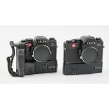 Zwei Leica Fotokameras