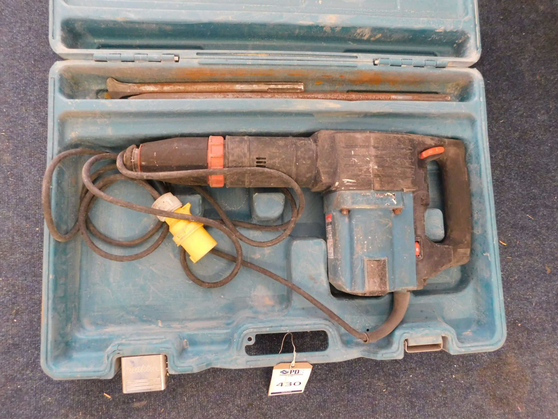 Makita HM1202C Heavy Duty Pistol Drill, 110v (Location Stockport. Please Refer to General Notes)