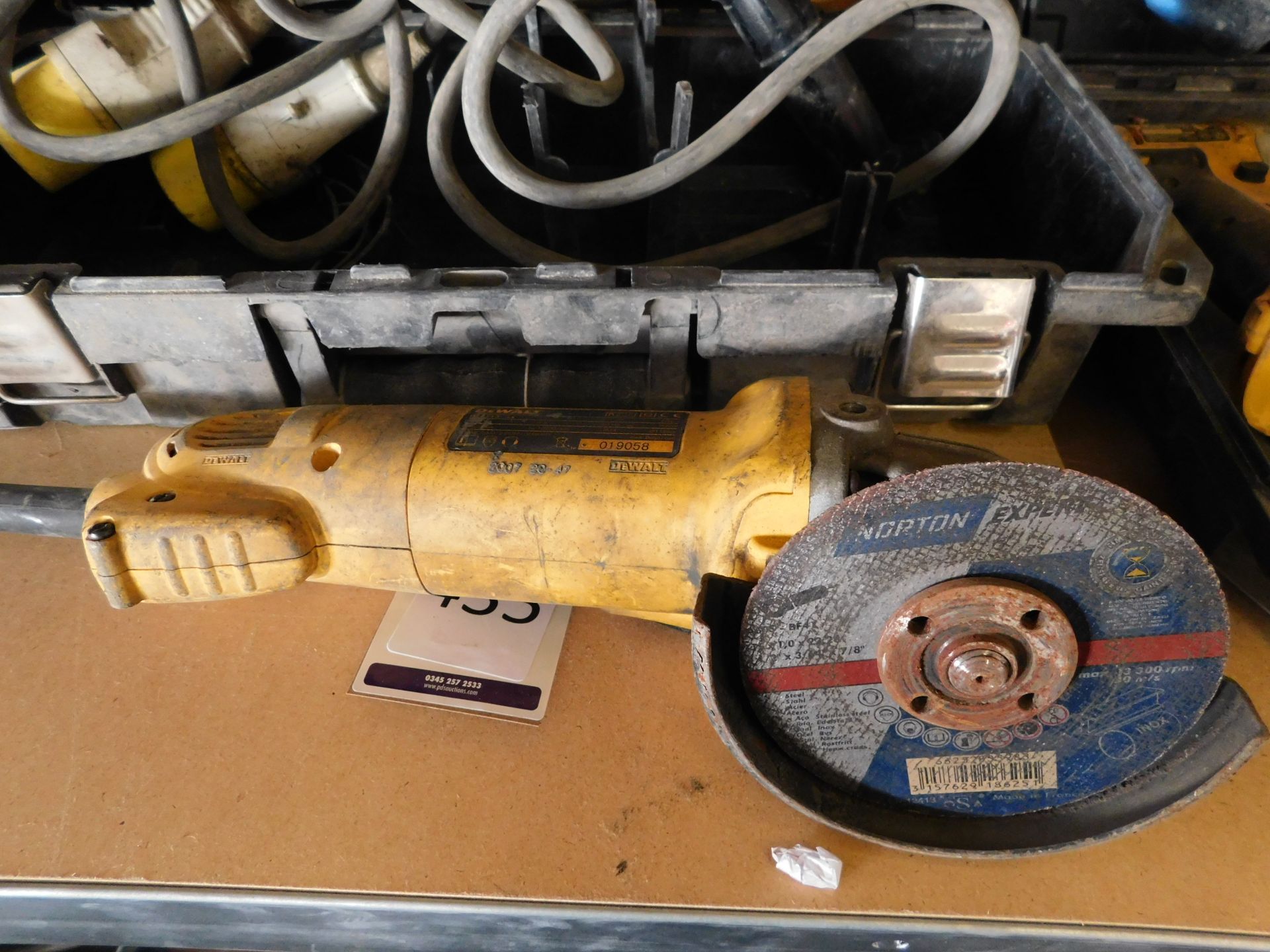 2 DeWalt D28113 Angle Grinders, 110v (Location Stockport. Please Refer to General Notes) - Image 3 of 3