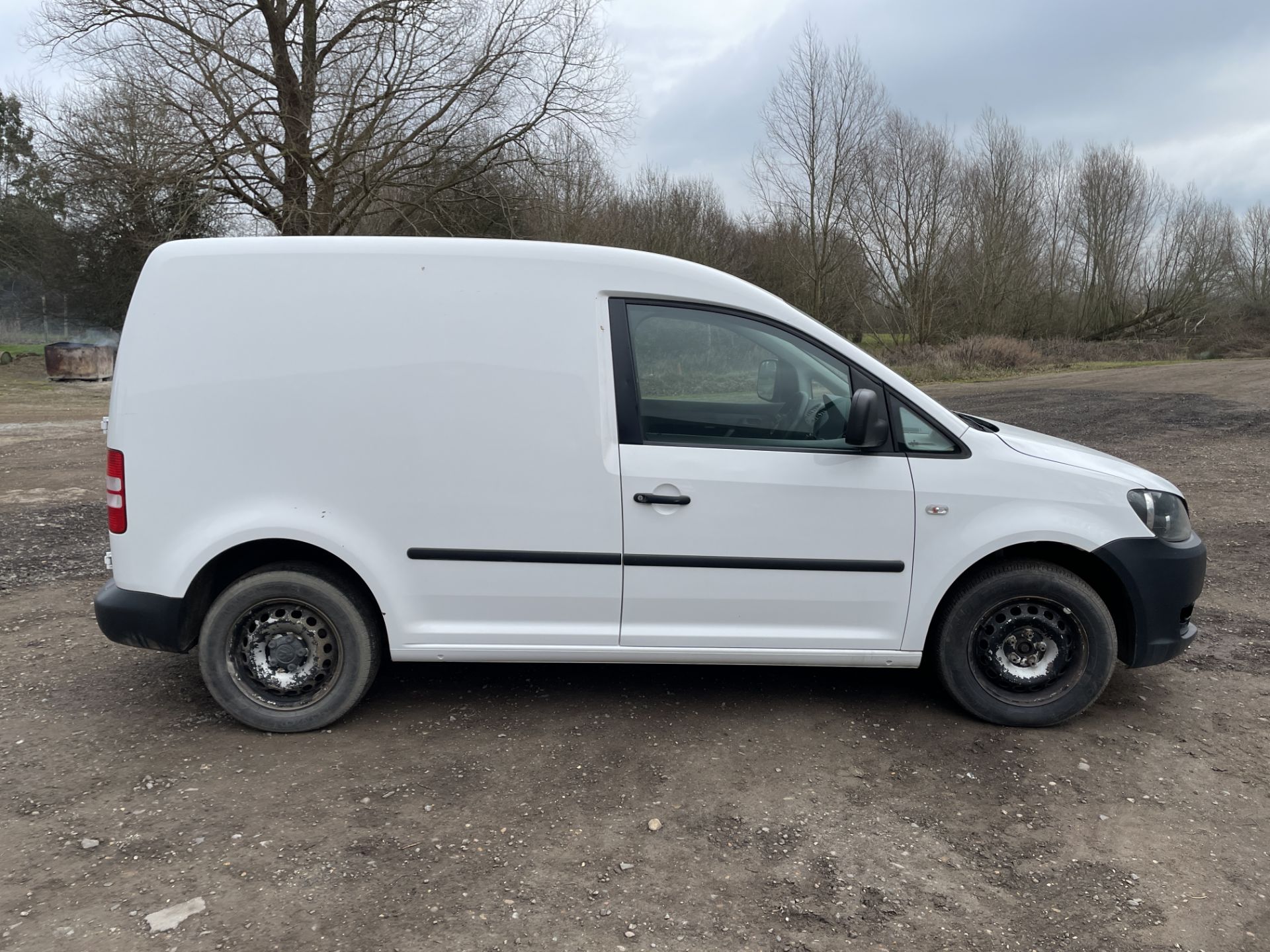 VW Caddy C20, 1.6 TDI 102PS Startline Van, Registration DV63 ODB, First Registered 24th October 2013 - Image 4 of 26