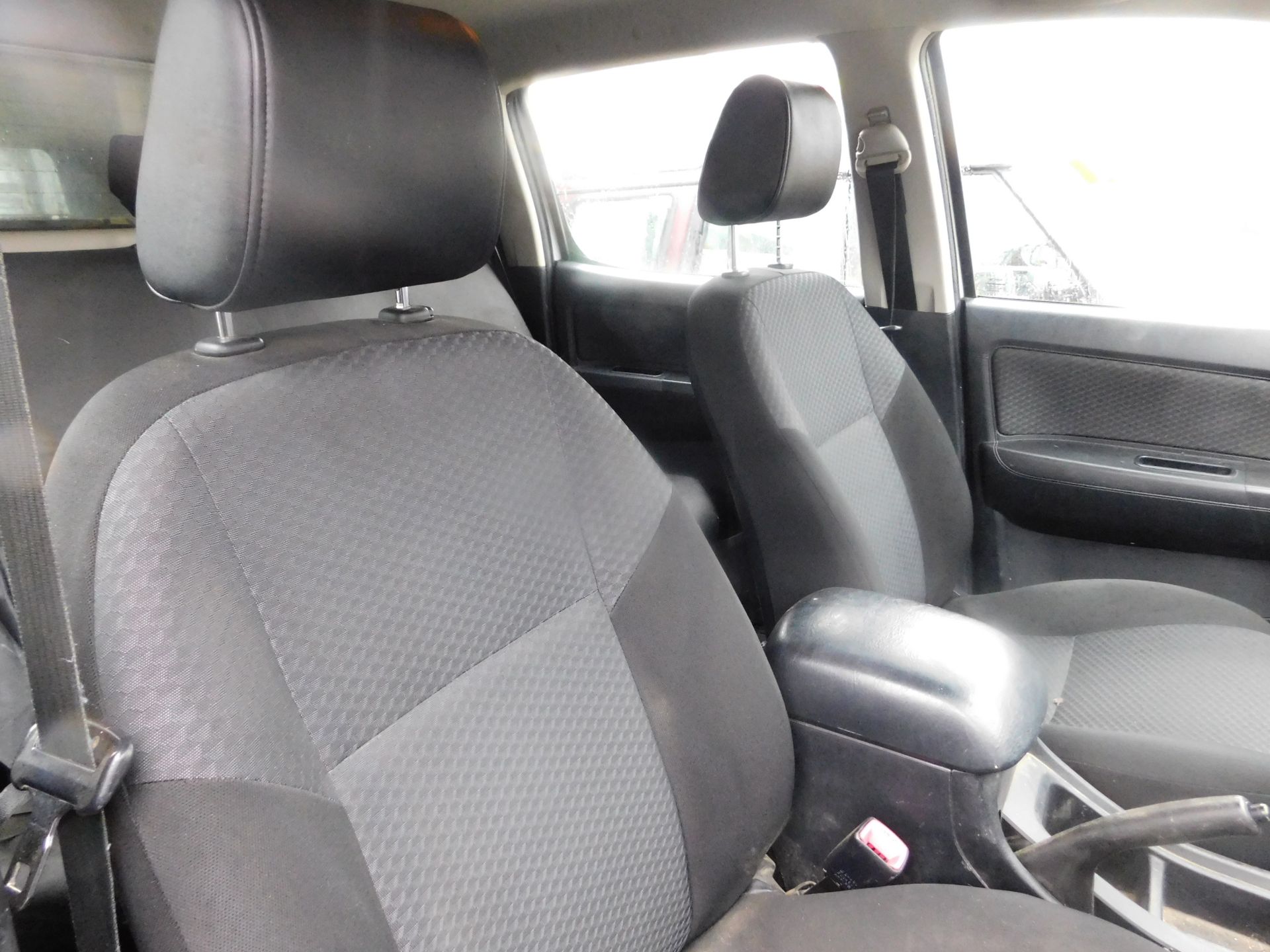 Toyota Hilux, Active Double Cab Pick Up 2.5 D-4D 4WD, Registration FL15 ZKP, First Registered 9th - Bild 22 aus 25
