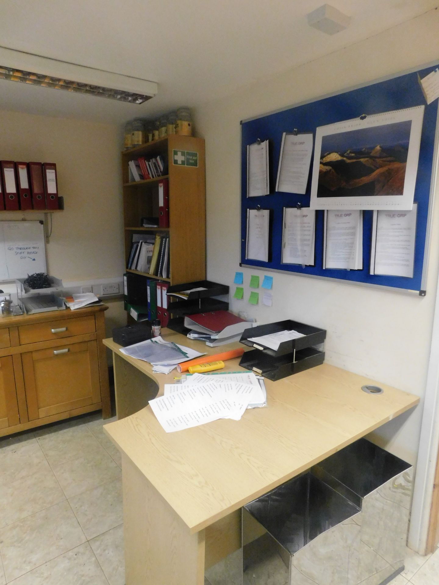 Contents of Private Office Comprising Workstations, Chairs, Side Cabinet, Bookcase, 4 - Image 2 of 6