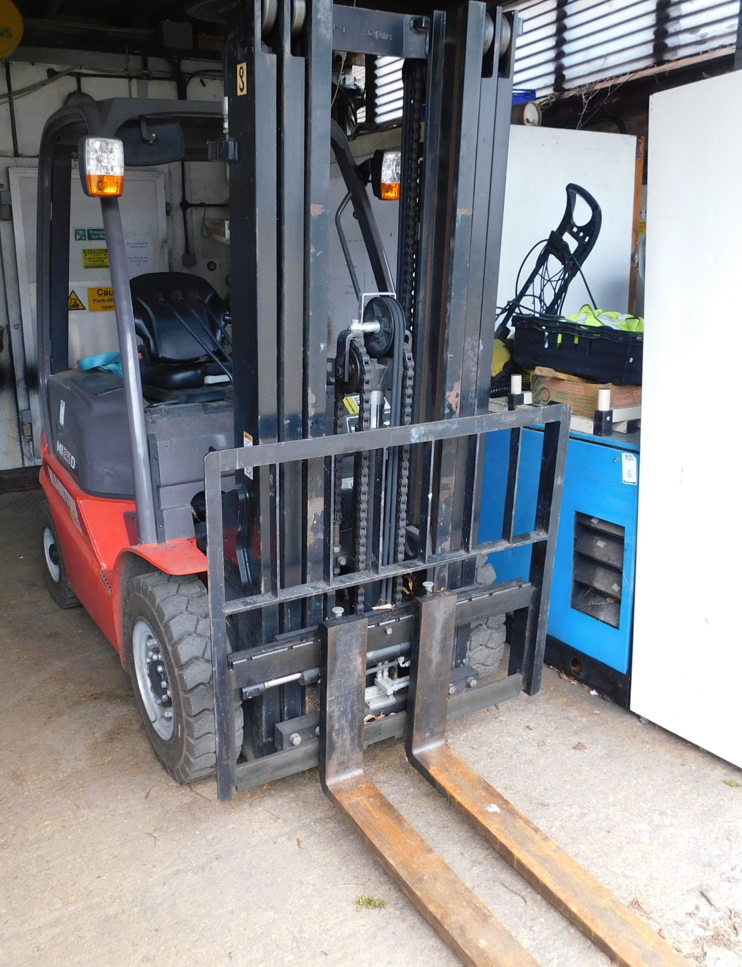 Manitou MI25D Series S2E3 Counterbalance Fork Lift (2017), Registration OU66 DHL, Capacity 2500kg,