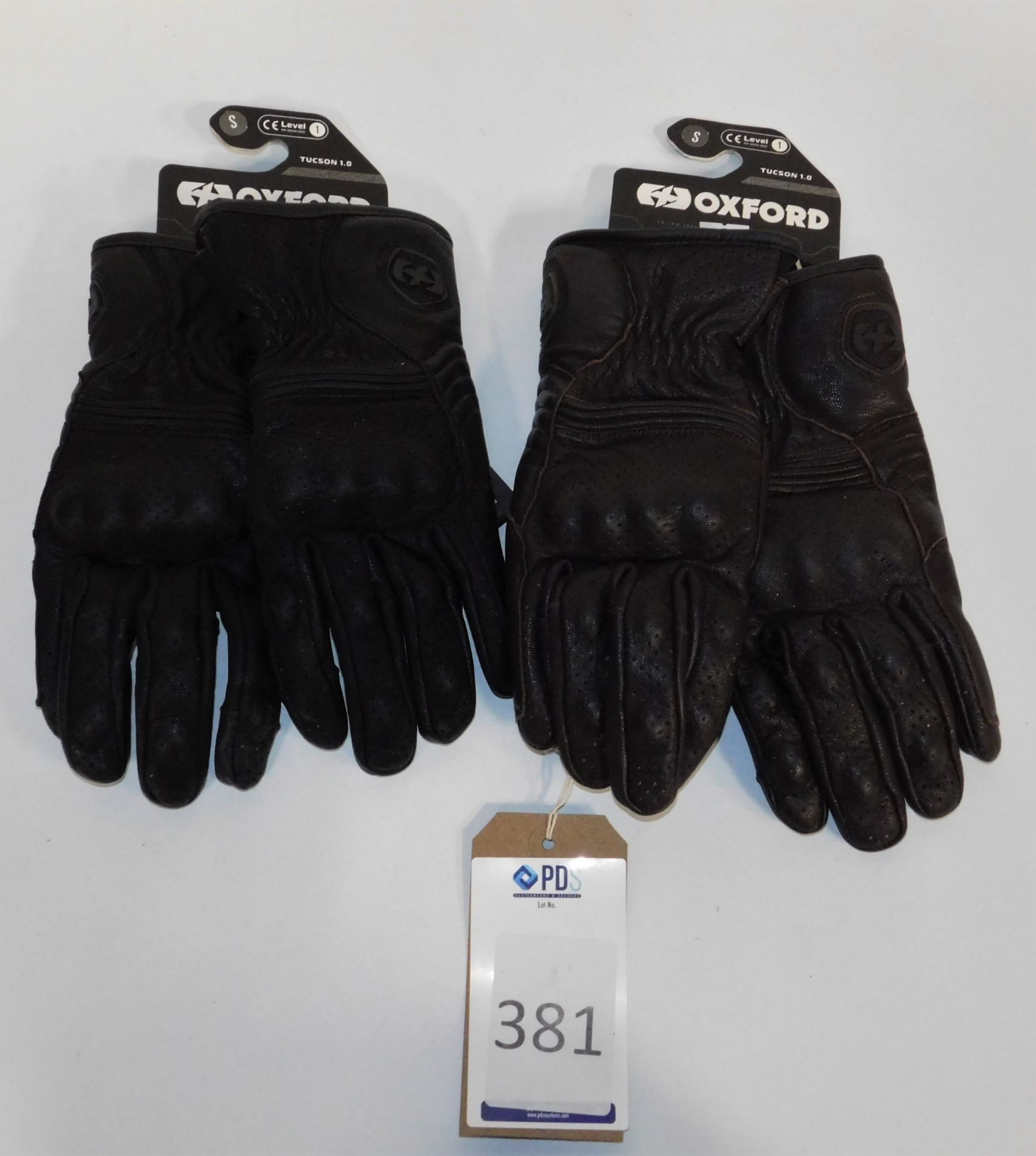 2 Pairs of Oxford Tucson/Convoy Black/Brown Gloves, Size S (Location: Brentwood. Please Refer to