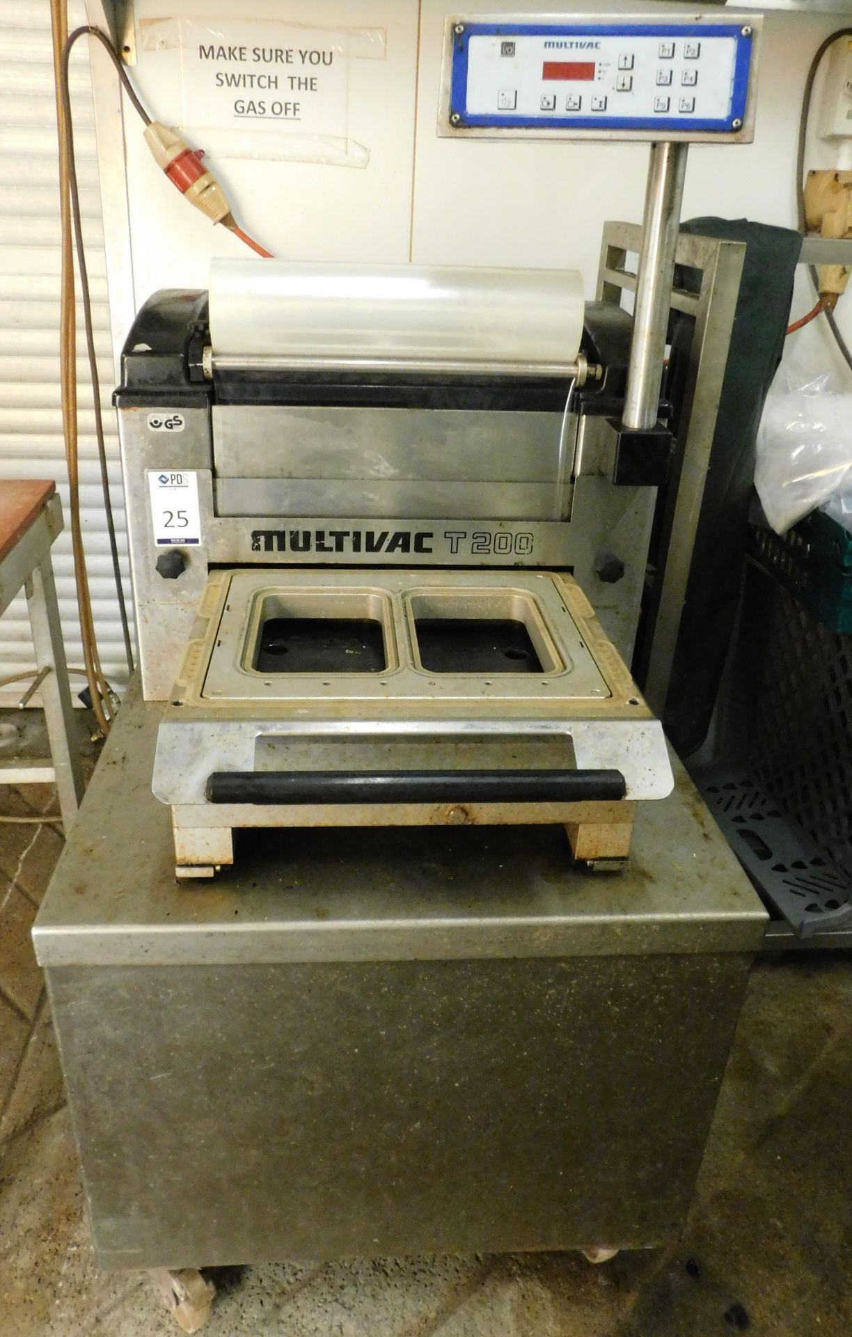 Multivac T200 Semi-automatic tray sealer (2005), Serial Number 101677 (Location: Thame. Please Refer