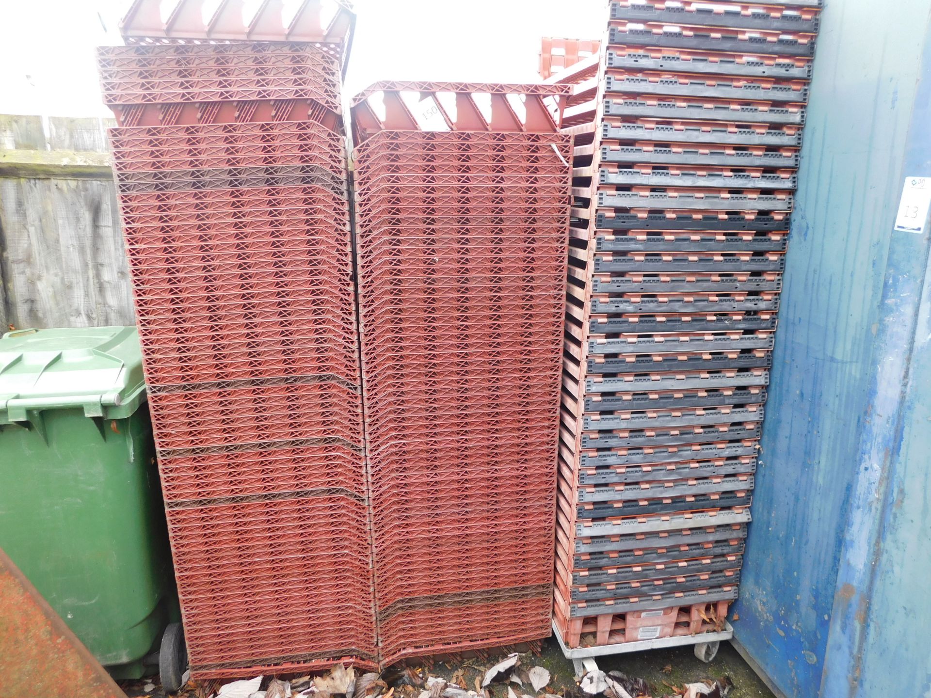 Large Quantity of Plastic Trays (Location: Thame. Please Refer to General Notes)