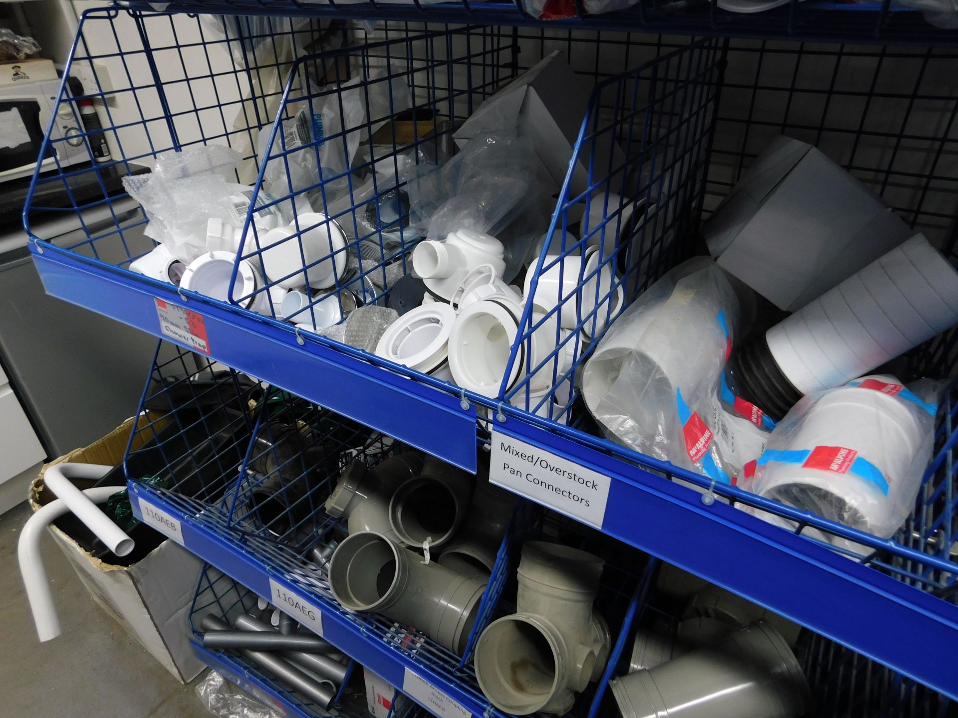20 Plastic Coated Baskets & Contents including Adjustable Connectors, Soil Pipe Connectors etc. ( - Image 2 of 5