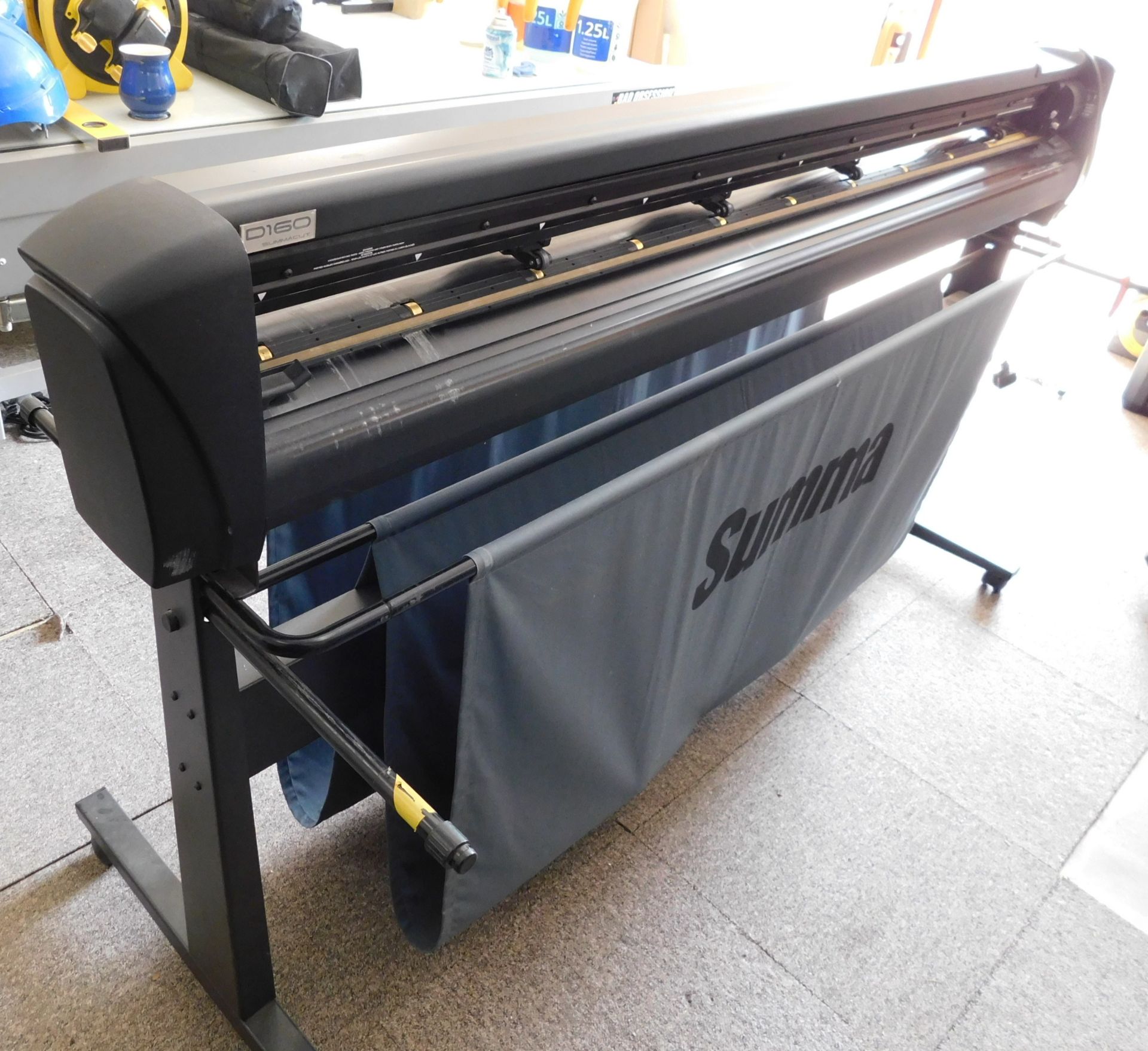 Summa D160 Vinyl Plotter, Serial Number 951409-10004 (Location: MK45 3QQ. Please Refer to General - Image 2 of 13