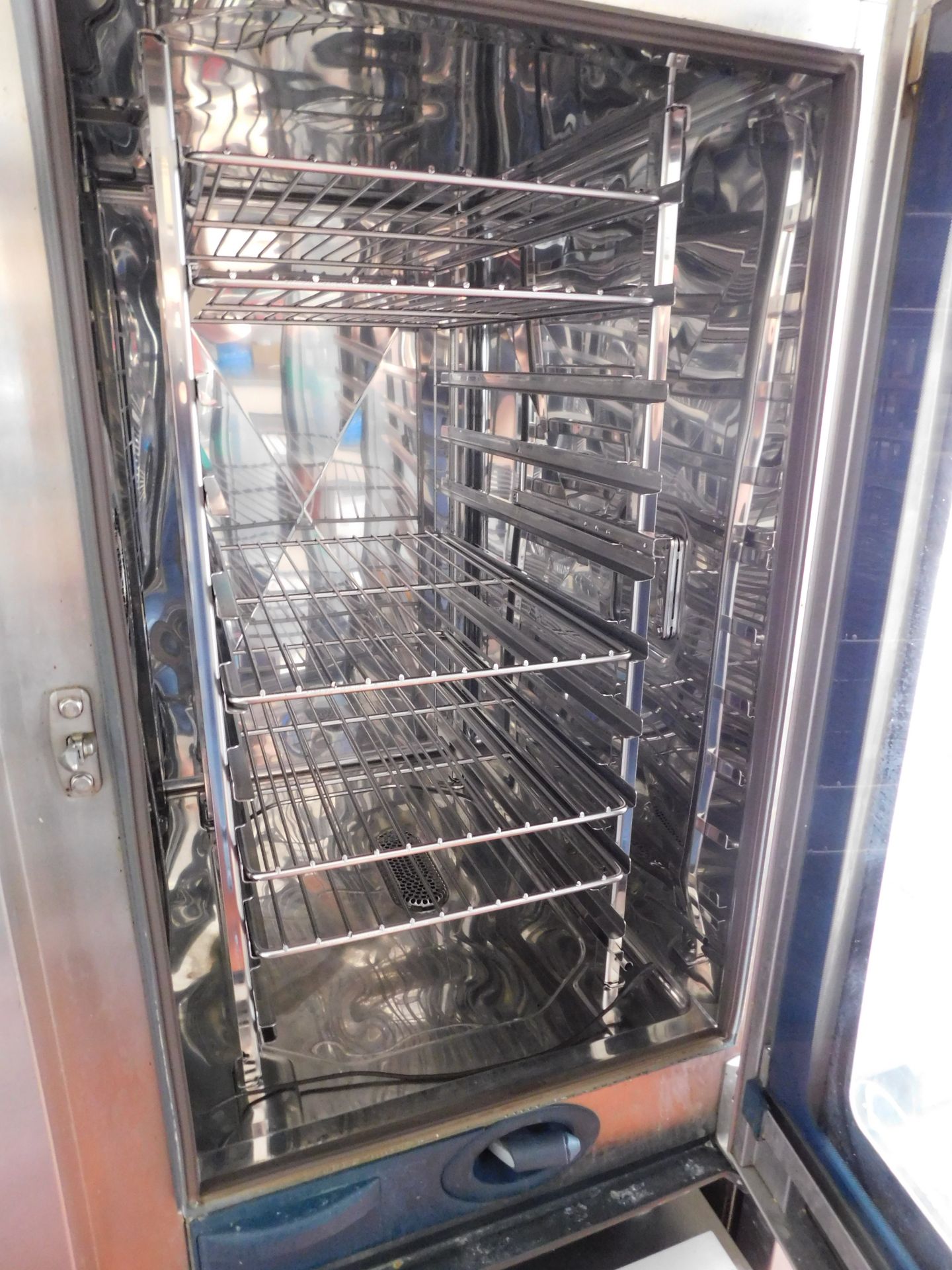 Rational SCCWE101 Electric Oven with Fitted Hood on Trolley, s/n; E11SH16052517312 (2011) (Location: - Image 3 of 8