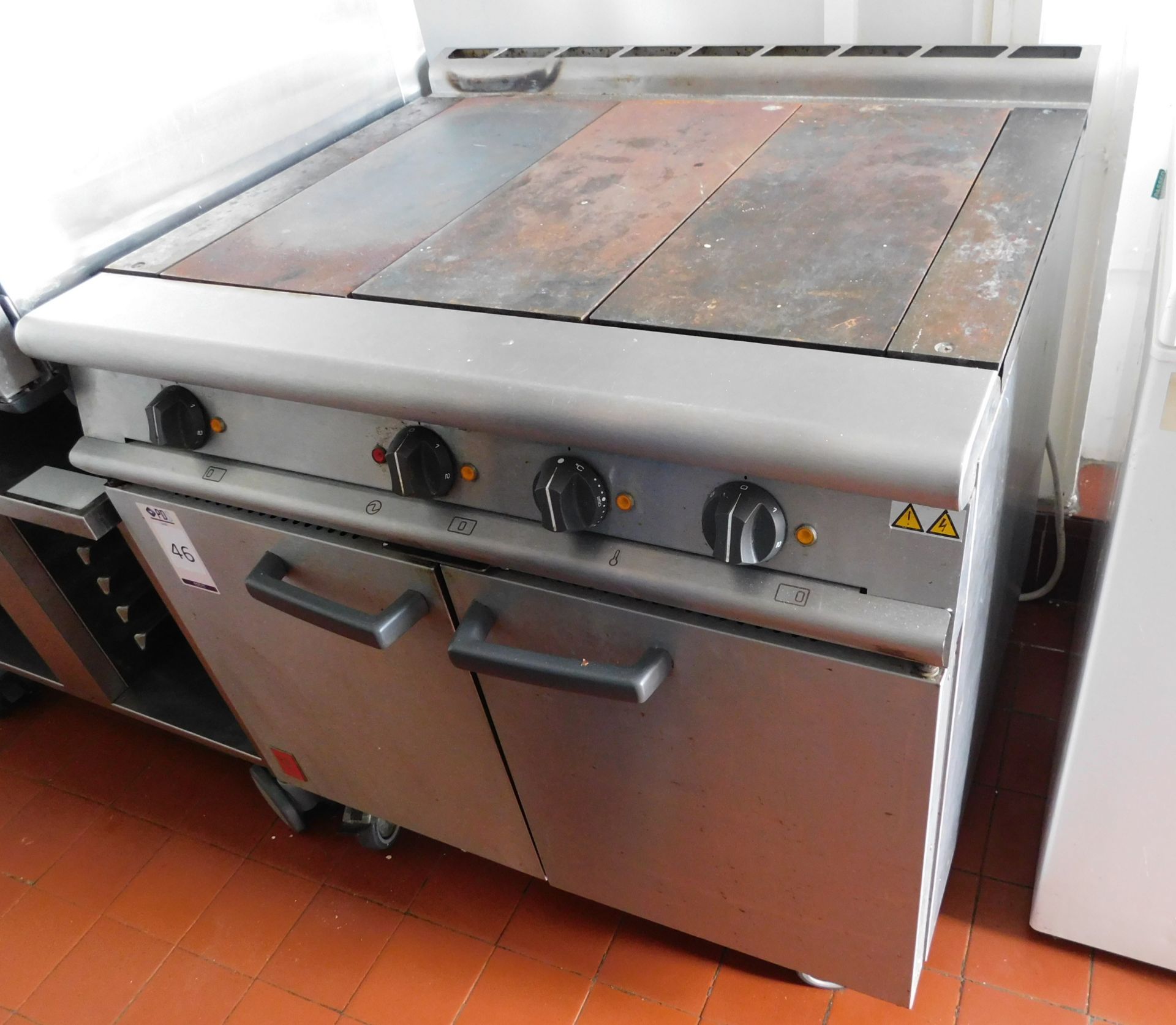 Falcon Electric Hotplate Cooker/ Oven (Location: Skelmersdale. Please Refer to General Notes)
