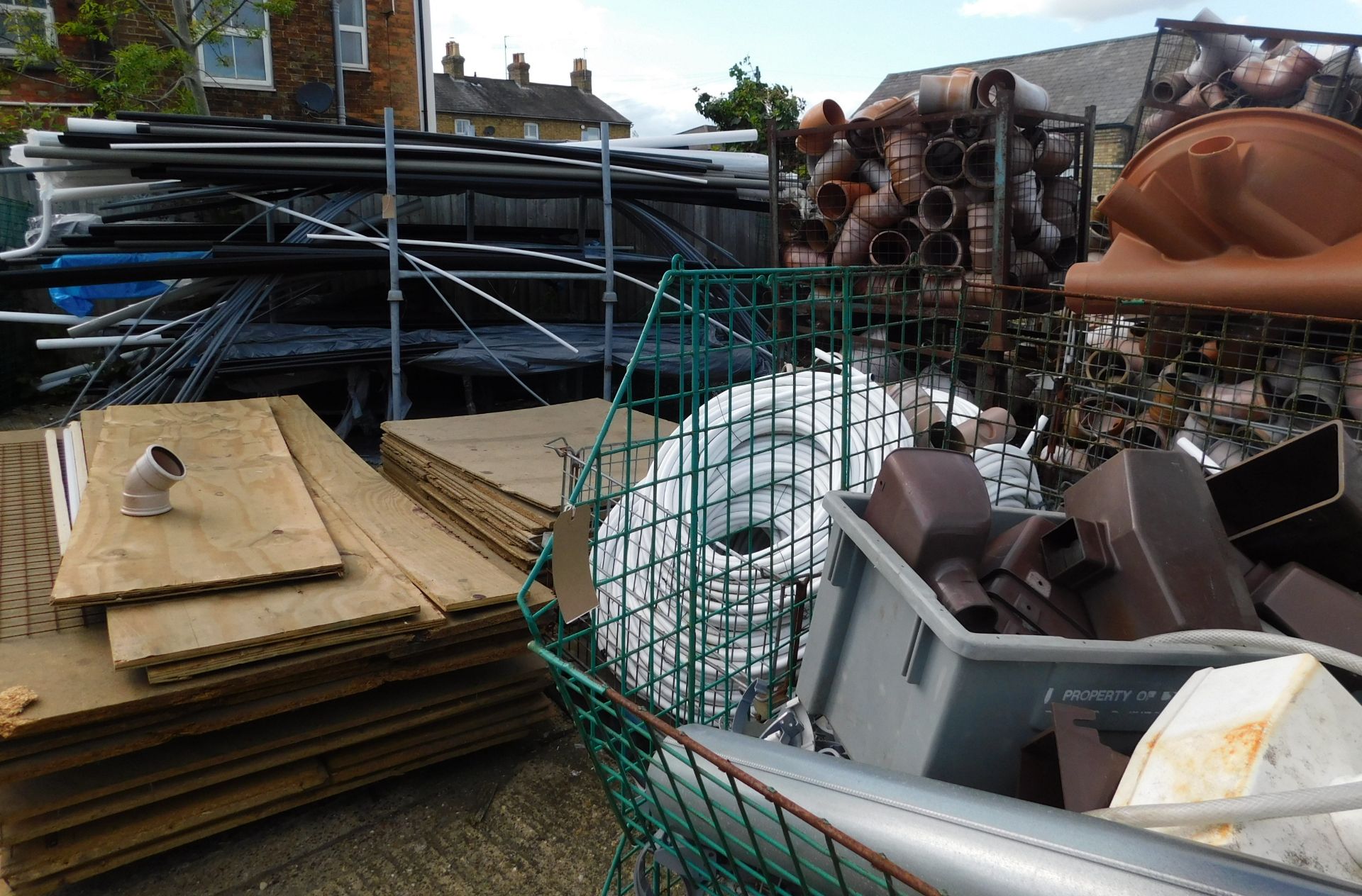 Large Quantity of Stillages & Crates to Include Soil Pipes, Fittings, Clips, Guttering etc. ( - Image 18 of 18