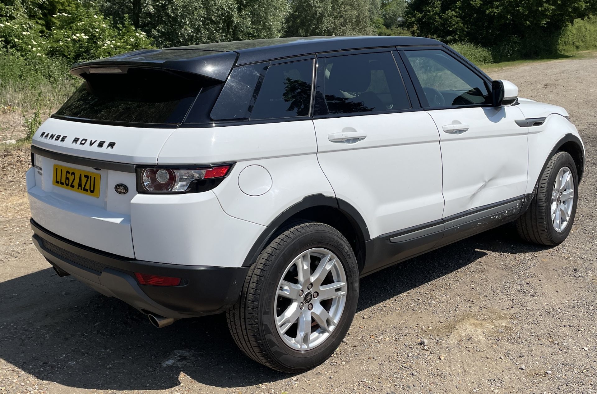 Land Rover Range Rover Evoque, Hatchback, 2.2 Sd4 Pure 5dr Auto [Tech Pack], Registration LL62 - Image 3 of 26