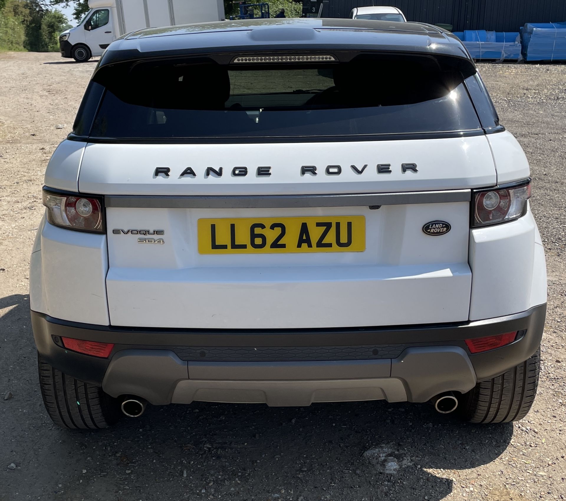 Land Rover Range Rover Evoque, Hatchback, 2.2 Sd4 Pure 5dr Auto [Tech Pack], Registration LL62 - Image 4 of 26