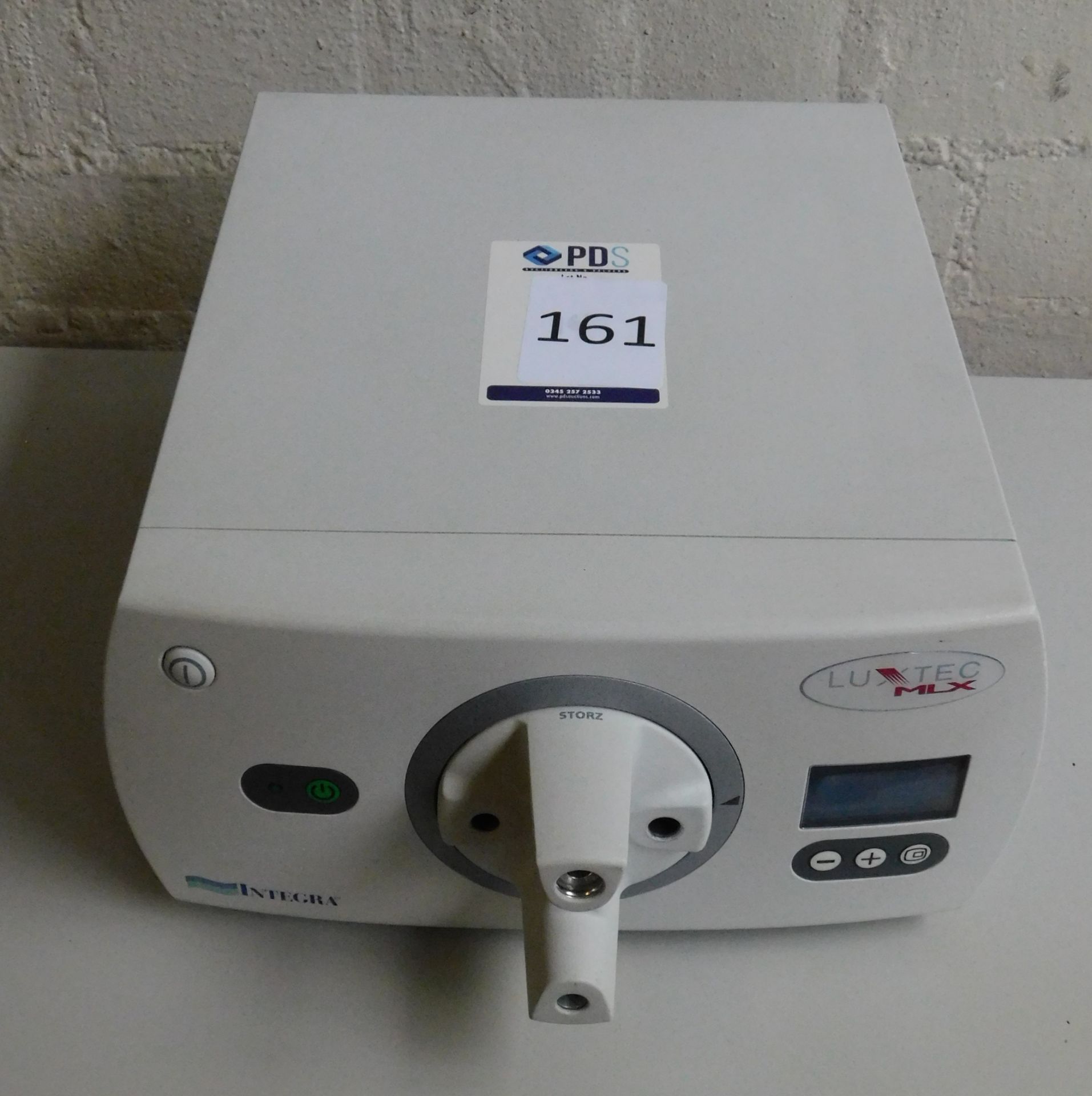 Integra LuxTec 00MLX Surgical Light Source, Serial Number 068610 (Location: Bushey. Please Refer