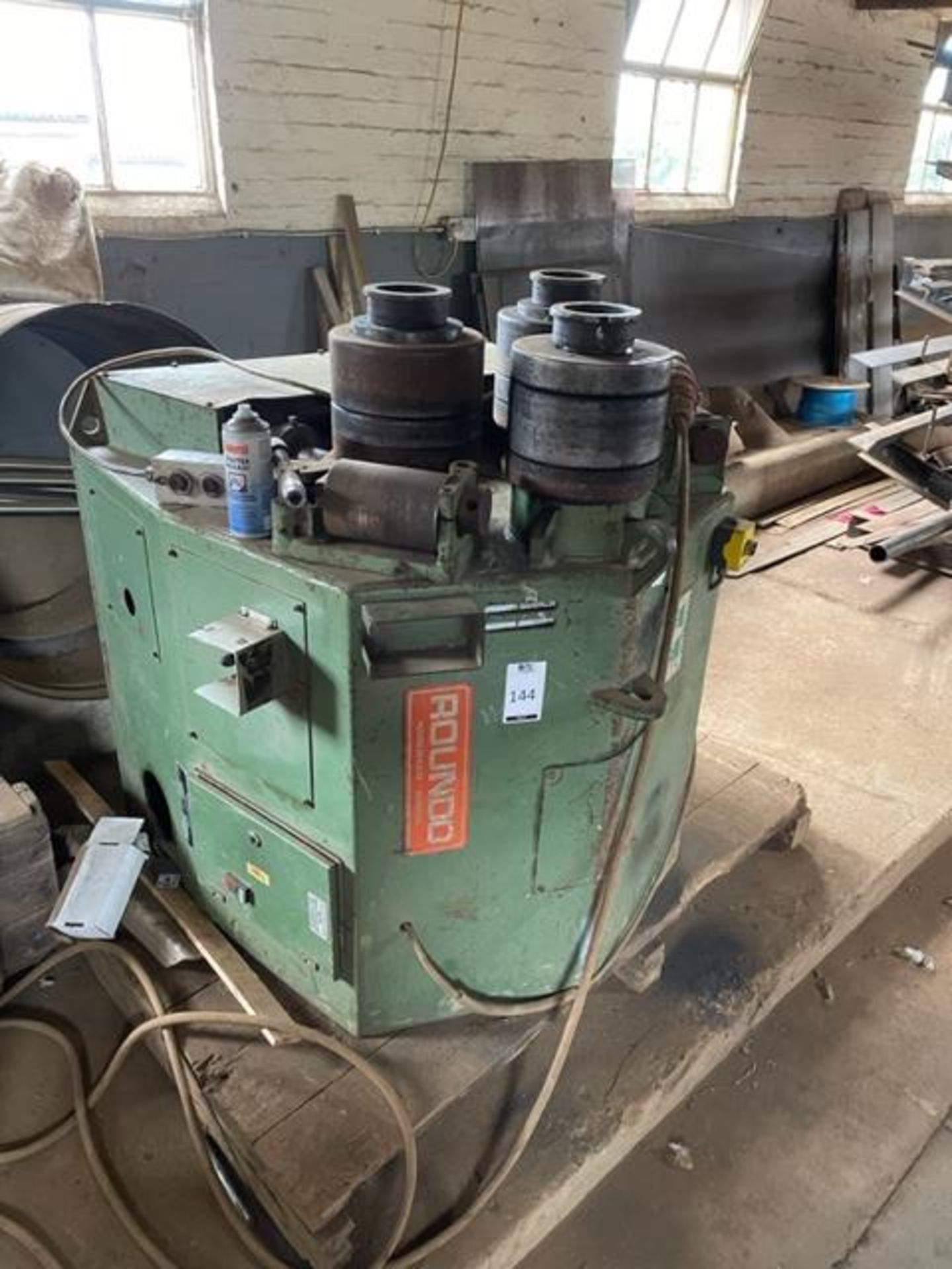 Roundo AB Sweden R3 Section/Profile Bender, Machine Number 884215 with Foot-Pedal Control (Location:
