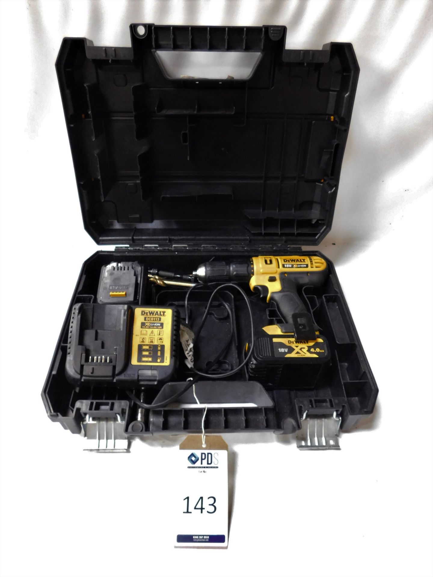 DeWalt DCD776 18v Cordless Drill with 18v 4.8A8 XR Lithium Ion Battery (Location: Brentwood.