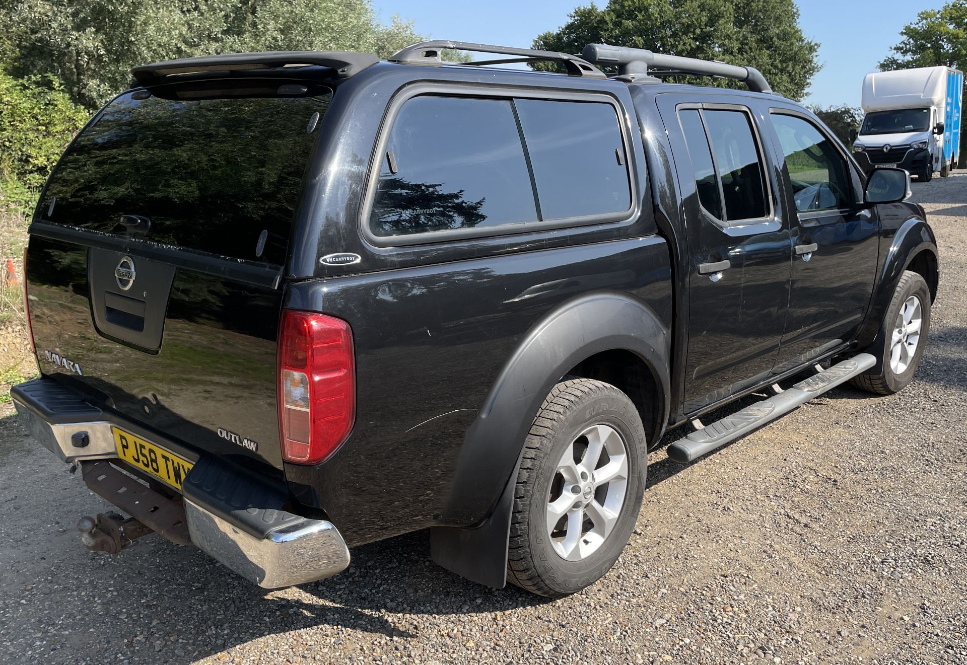 NISSAN NAVARA Double Cab Pick Up Outlaw, 2.5dCi 169 4WD, Registration PJ58 TWX, First Registered 23r - Image 4 of 35