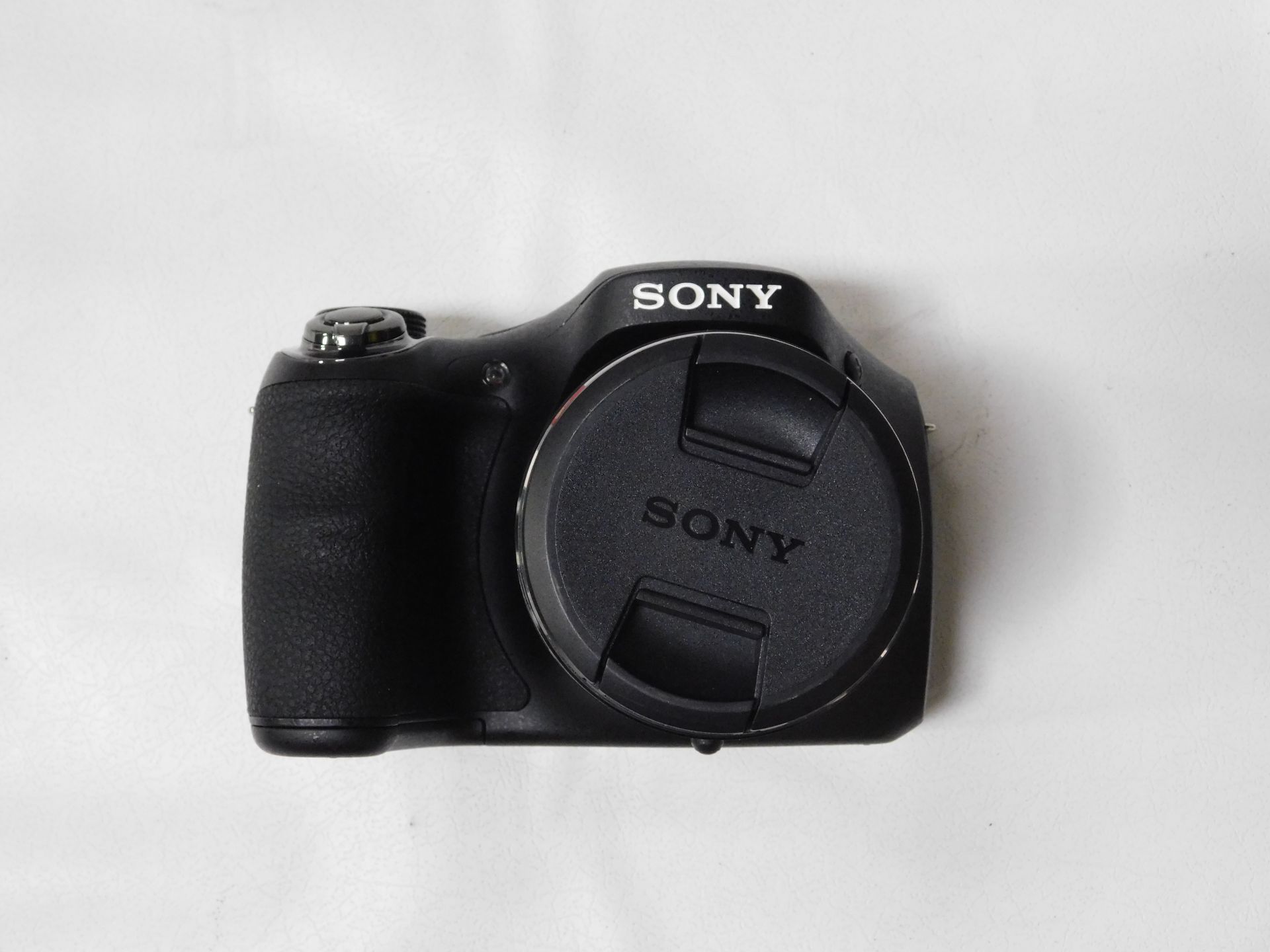 Sony DSC-H300 Cyber-Shot Digital Camera, Serial Number 0711425 with 35x Optical Zoom Lens (Location: - Bild 2 aus 5