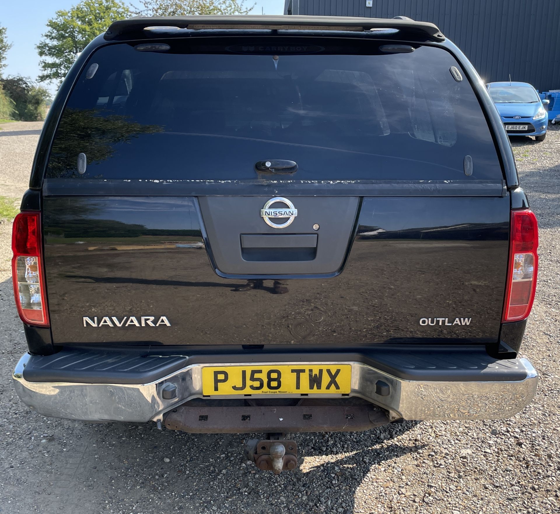 NISSAN NAVARA Double Cab Pick Up Outlaw, 2.5dCi 169 4WD, Registration PJ58 TWX, First Registered 23r - Image 7 of 35