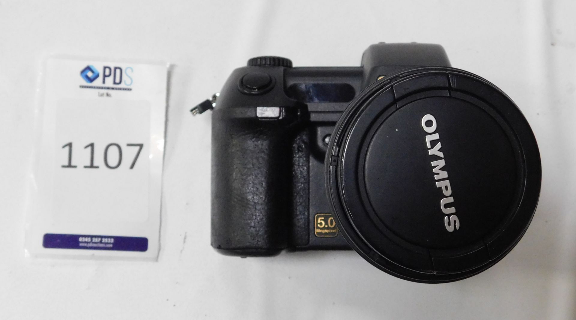 Olympus Camedia E-20P 5.0 Megapixel Digital Camera, Serial Number 203018908 with AF Zoom 9-36mm Lens - Bild 2 aus 4