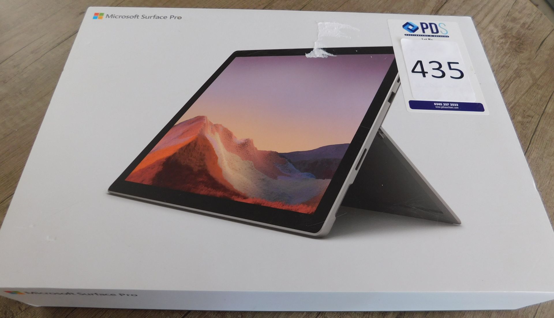 Microsoft Surface Pro i5 (Location: Stockport. Please Refer to General Notes) - Image 4 of 6