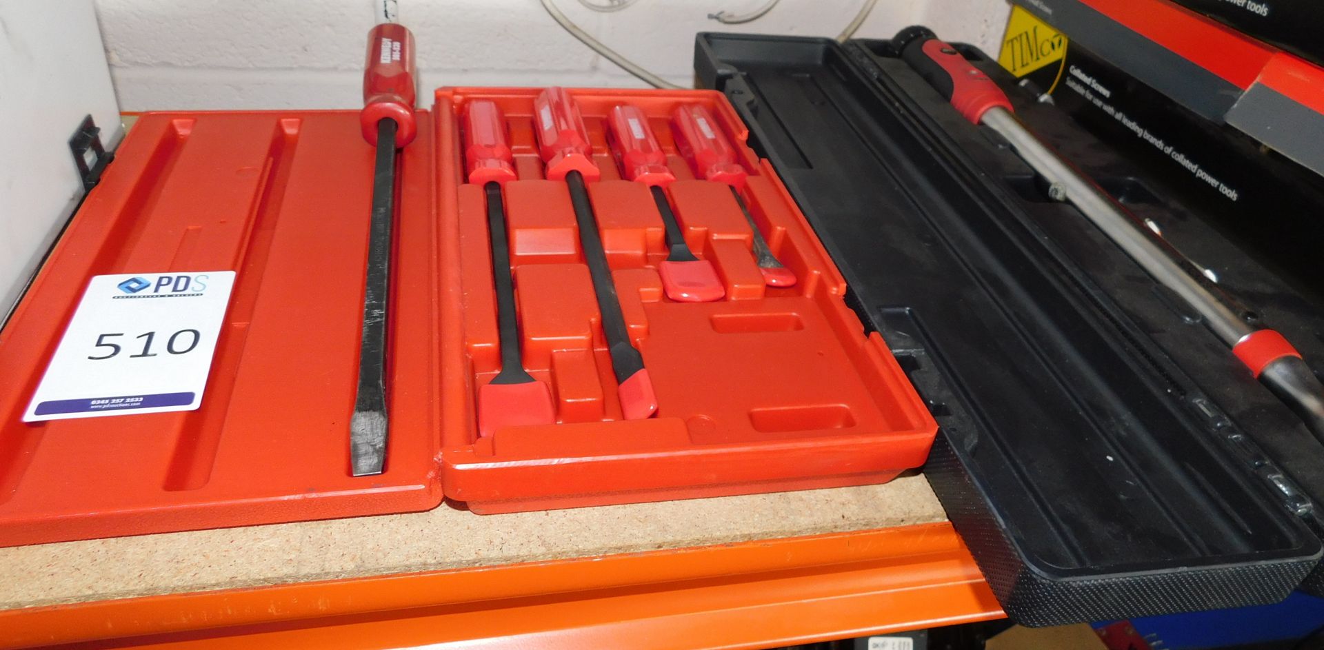 Chisel Set & Torque Wrench (Location: Stockport. Please Refer to General Notes)