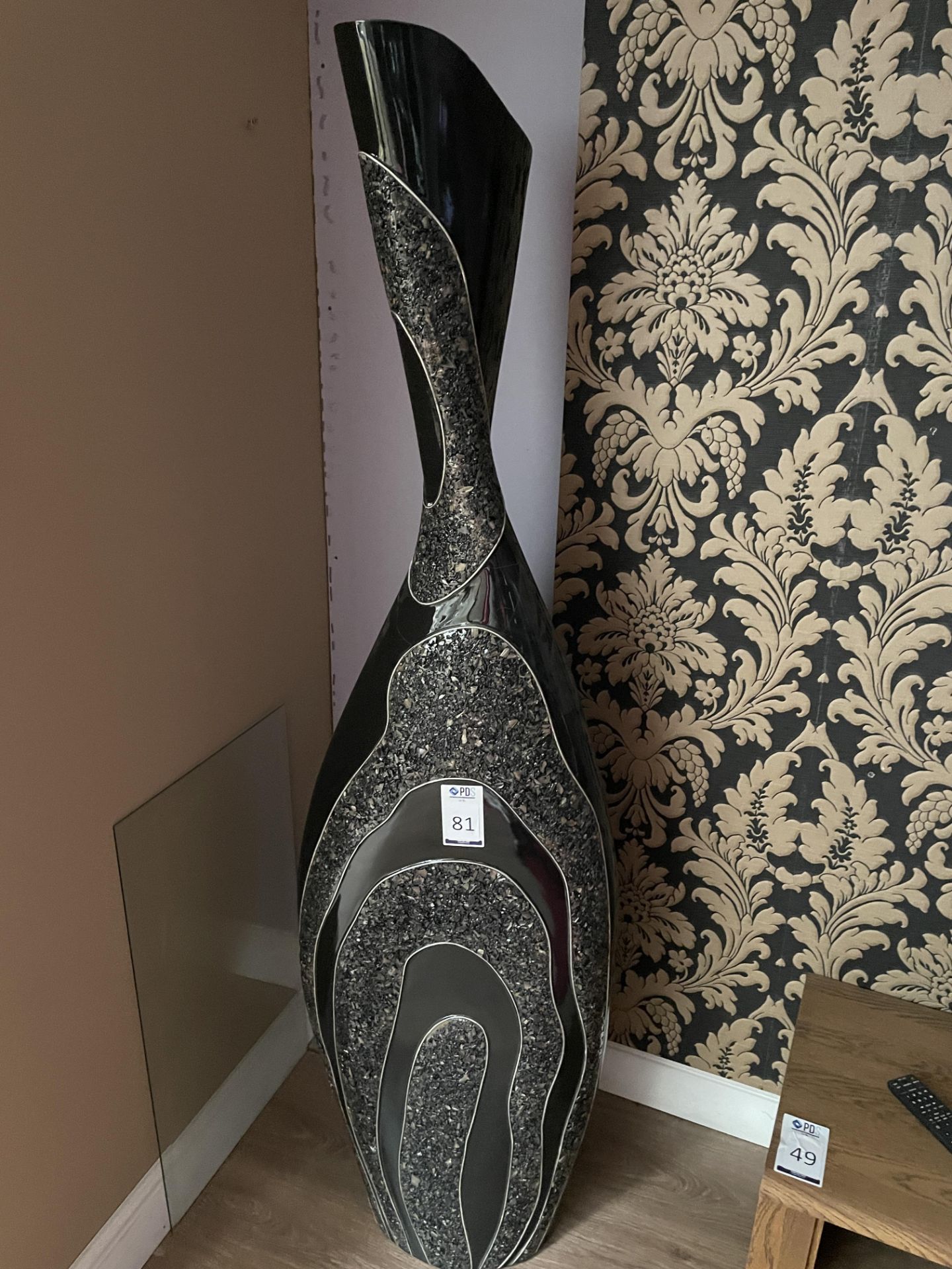 Boraca “Twisted Neck” Decorative Floor Vase, 6’ (Location: High Wycombe. Please Refer to General