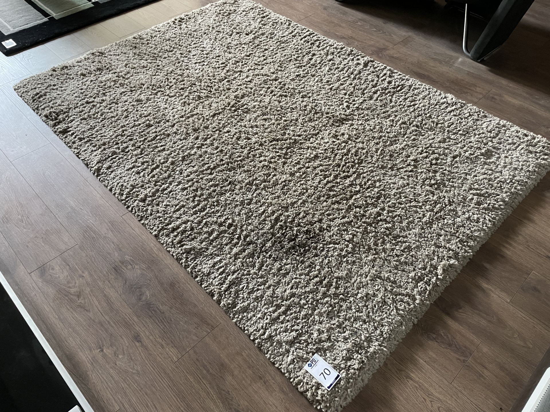 Mid-Pile Woollen Rug, 5’ x 7’ (Location: High Wycombe. Please Refer to General Notes)