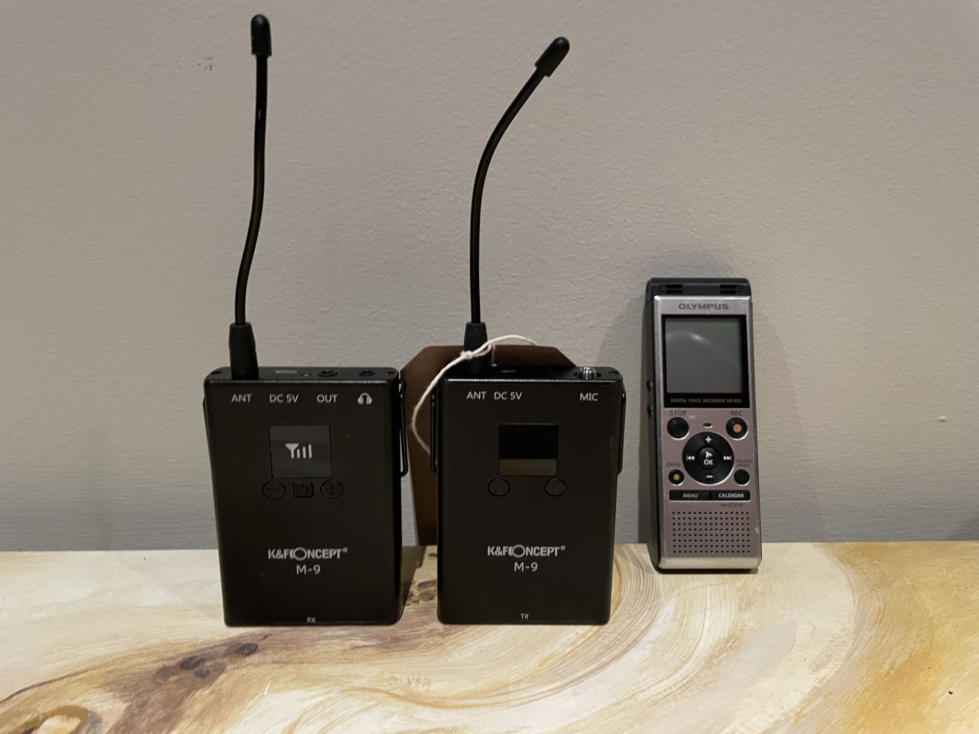 Two K&F Concept M-9 UHF Wireless Lavalier Microphone Systems & Olympus WS-852 Digital Voice Recorder