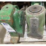 Hydraulic Type 6520 & 655 Toe Jacks (Location Rochester. Please Refer to General Notes)