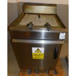 Twin Basket Deep Fat Fryer (Location Stockport. Please See General Notes)