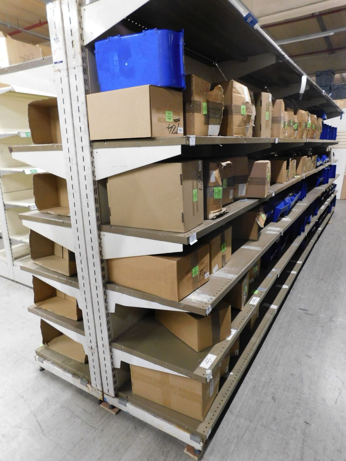 18 Bays of Gondola Double Sided Steel Shelving (Excluding Contents) & Quantity of Shelving - Image 4 of 12