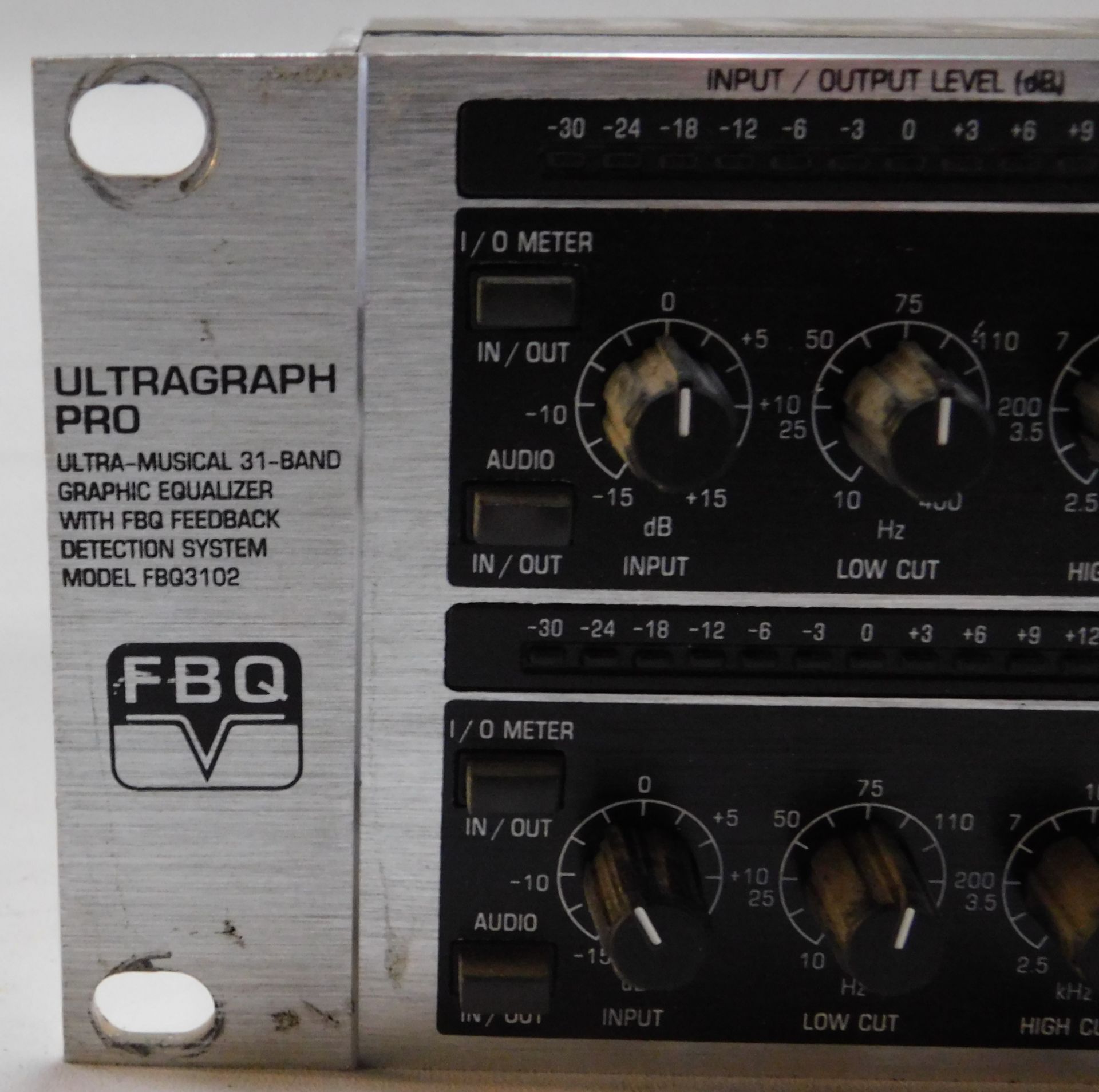 FBW Ultragraph Pro 31-Band Graphical Equalizer with Feedback Control, Model FBQ3102; 2 Behringer - Image 4 of 19