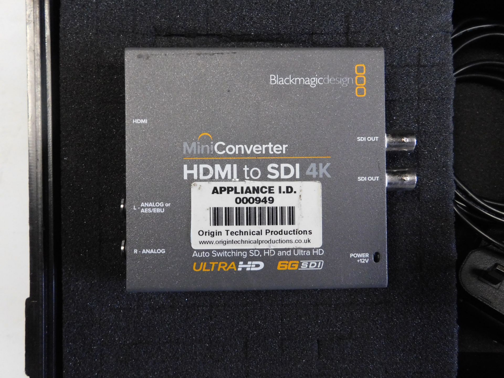 2 BlackMagicDesign Mini Converter SDI to HDMI Kits & 2 BlackMagicDesign Mini Converter HDMI TO SDI - Image 9 of 10