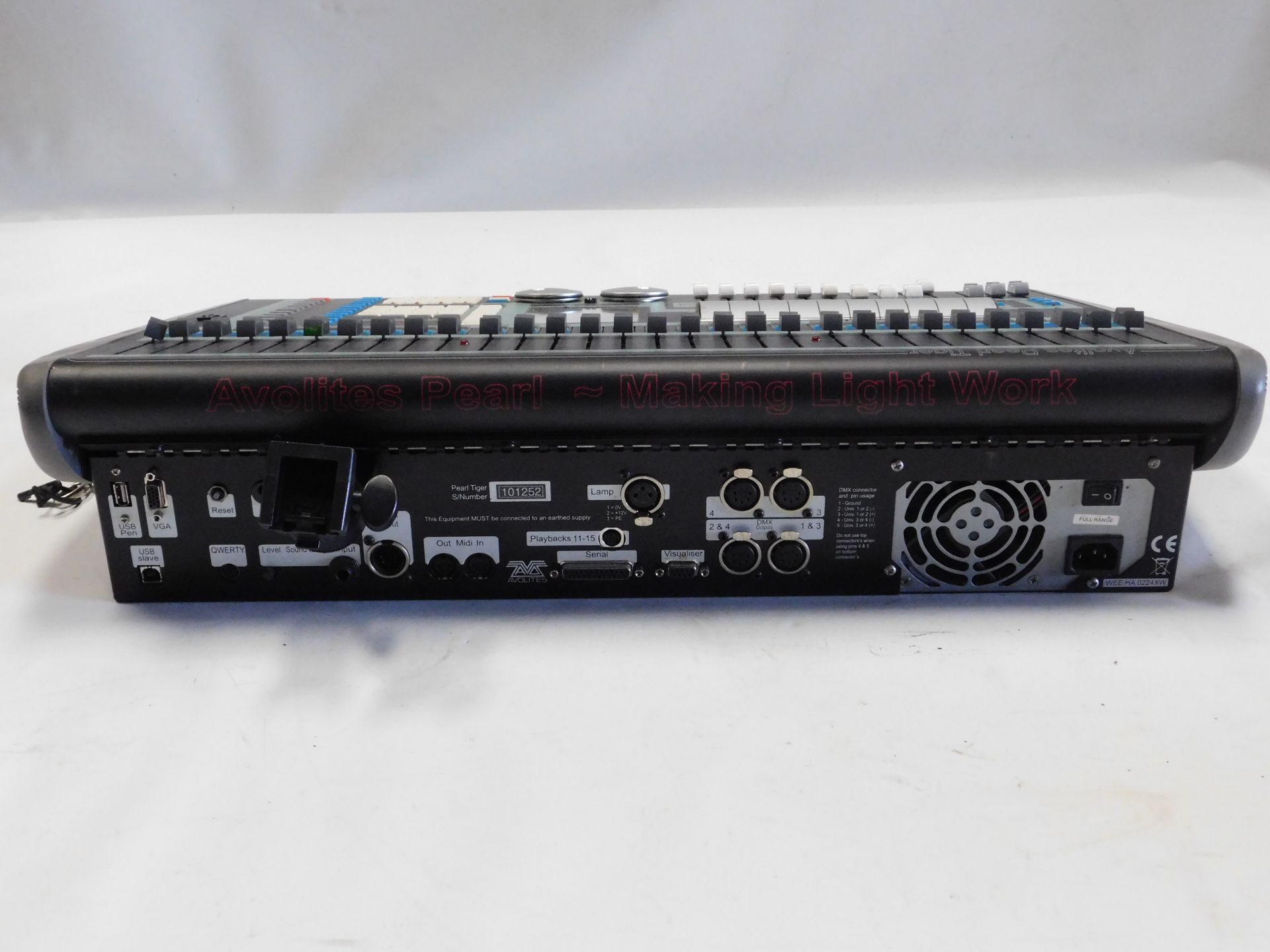 Avolites Pearl Tiger 30 Channel Sound Mixer, Serial No 101564 (Marked “Faulty”) in Flight Case ( - Bild 2 aus 3