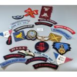 Collection of miscellaneous military cloth badges, various including No. 9 Commando, Airborne,