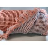 Vintage woollen honeycomb blanket with fringed edge. (B.P. 21% + VAT)