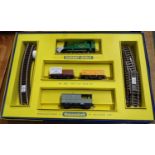 Hornby Dublo NO.2006 0-60-0 electric train tank goods set, manufactured and guaranteed by Meccano