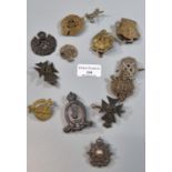 Small collection of British Army cap badges, various. (B.P. 21% + VAT)