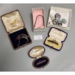 Collection of silver and costume jewellery, including: garnet brooch and pendant, silver fruit knife