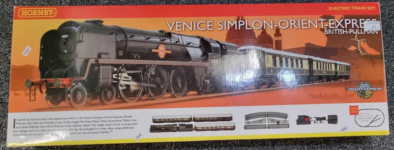 Hornby Venice Simplon-Orient-Express British Pullman electric train set in original box R1087. (B.P.