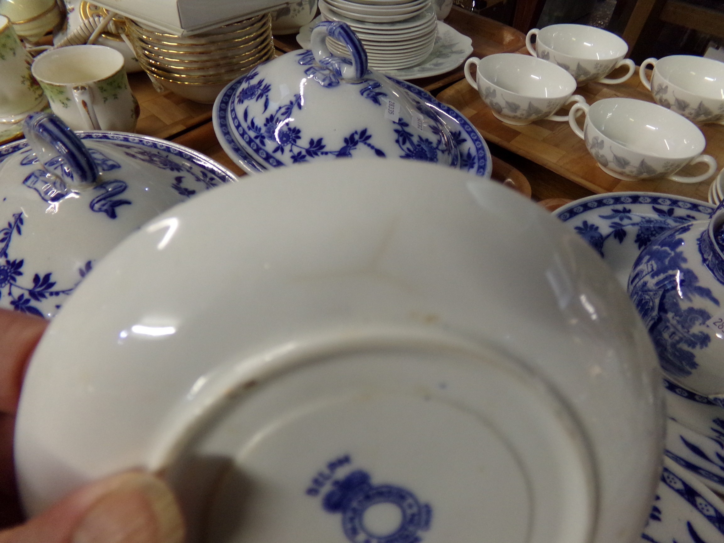 Four trays of blue and white Mintons 'Delft' pattern dinnerware, to include: oval meat plates, - Image 2 of 7