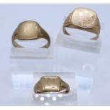 Three 9ct gold signet rings, size T, R and P. 11.2g approx. (B.P. 21% + VAT)